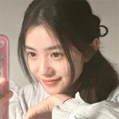 君有云